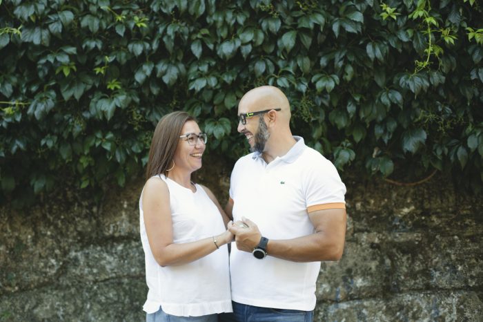 Fotografía pareja en exteriores