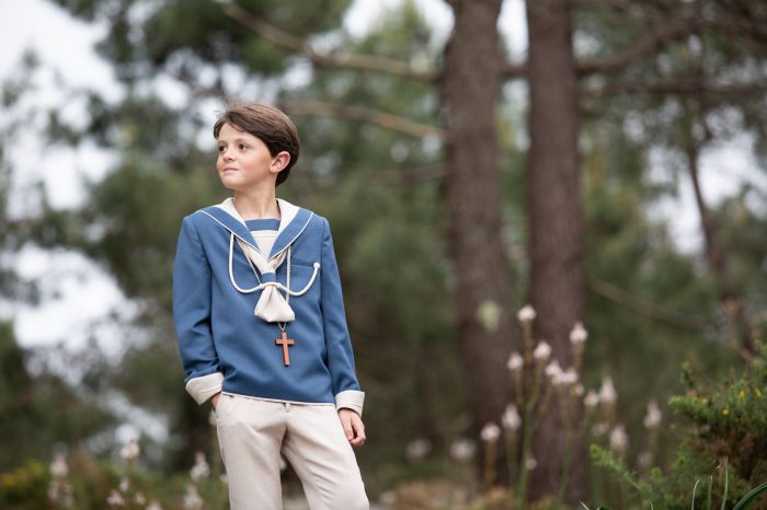 Fotografia niño con traje de comunión en Pontevedra